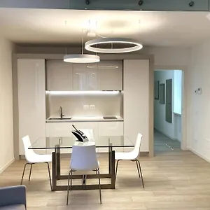  Apartment Queen Luxury Italy