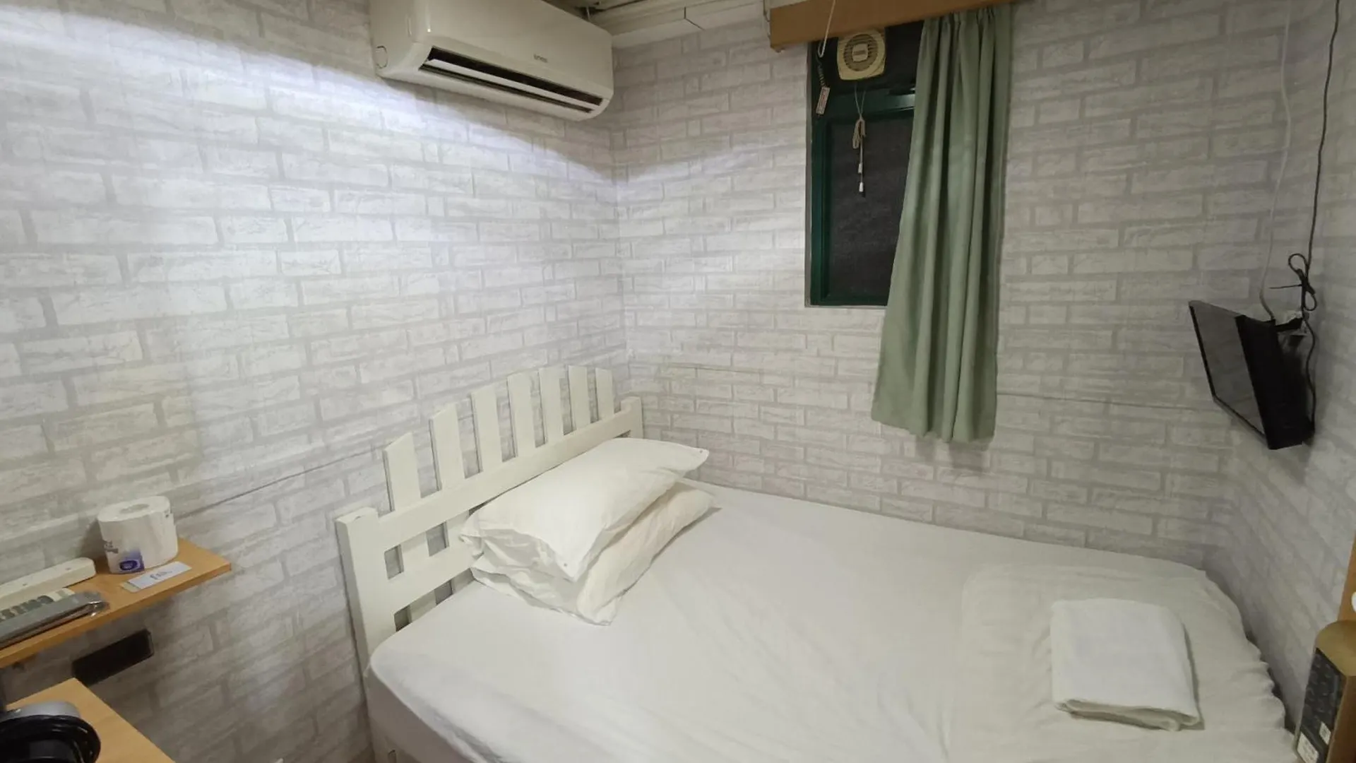 Cozy Inn Jordan Station Hong Kong Guest house