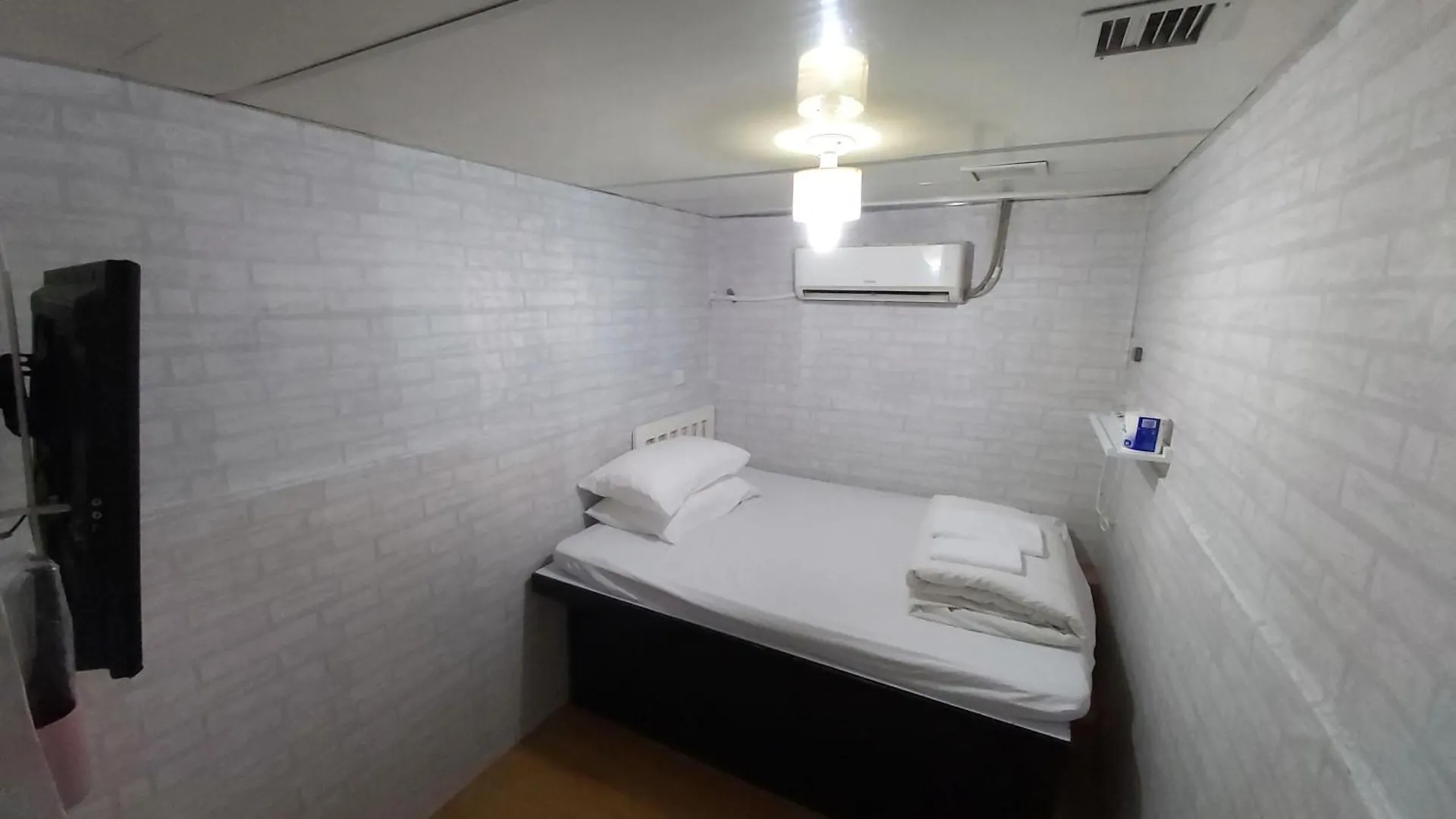 Cozy Inn Jordan Station Hong Kong