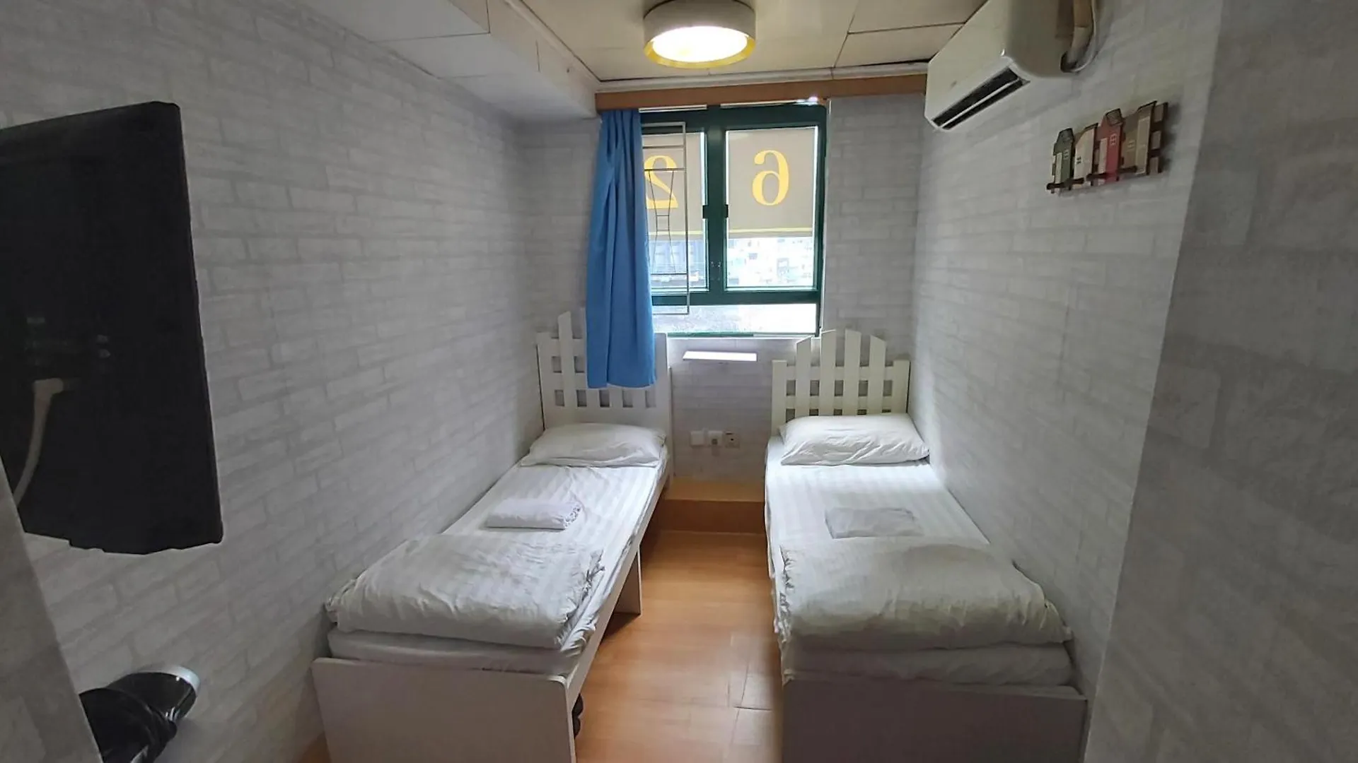 Guest house Cozy Inn Jordan Station Hong Kong