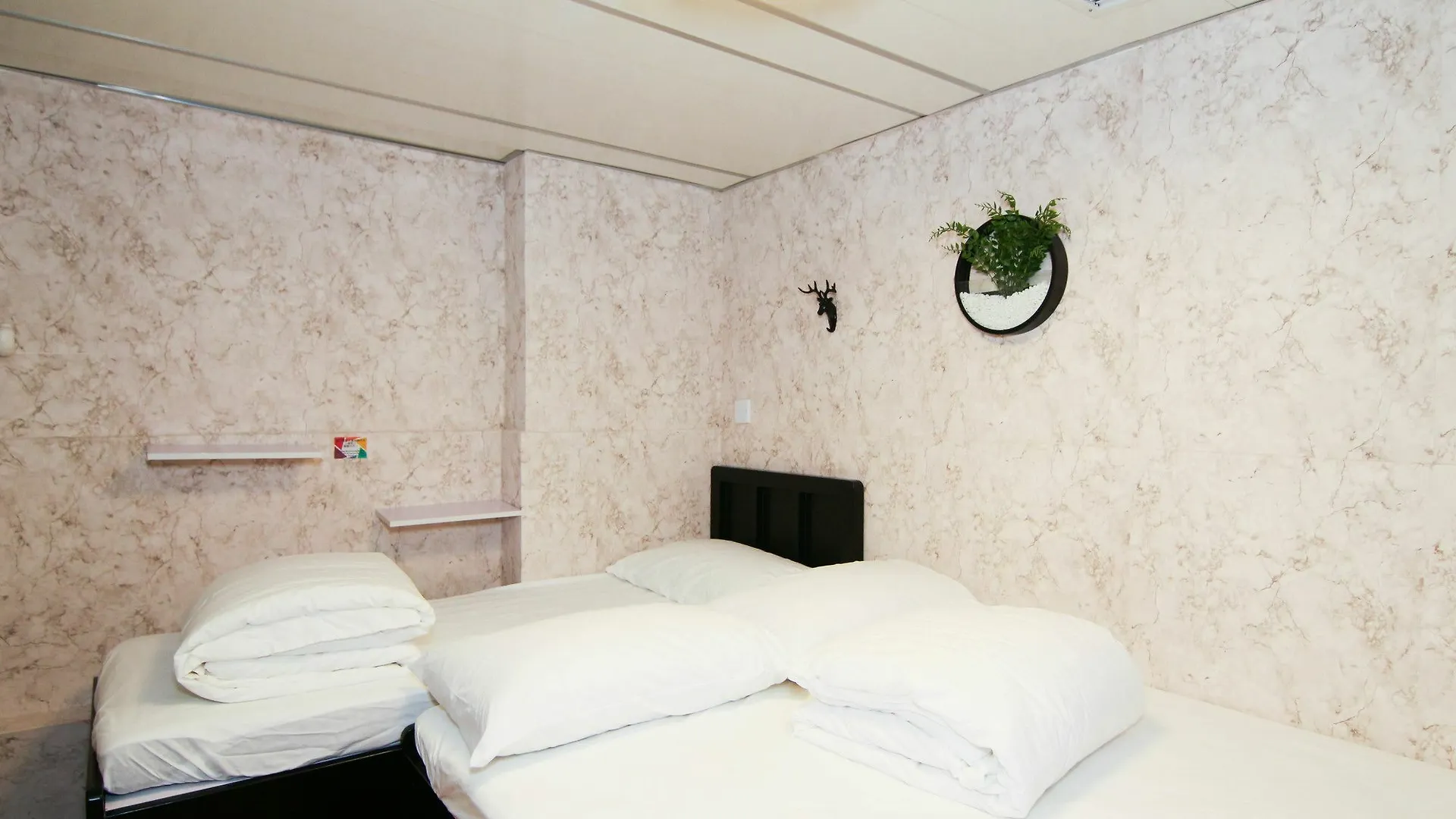 Cozy Inn Jordan Station Hong Kong