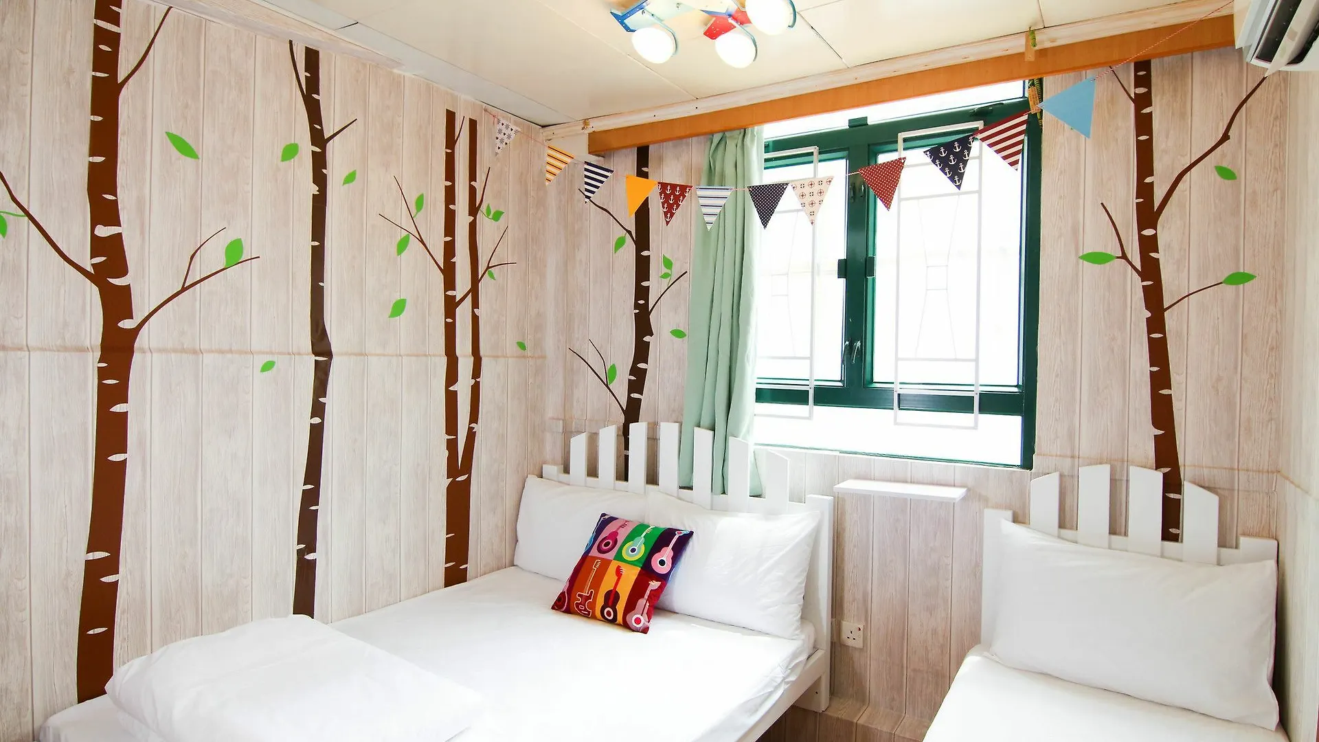 Guest house Cozy Inn Jordan Station Hong Kong