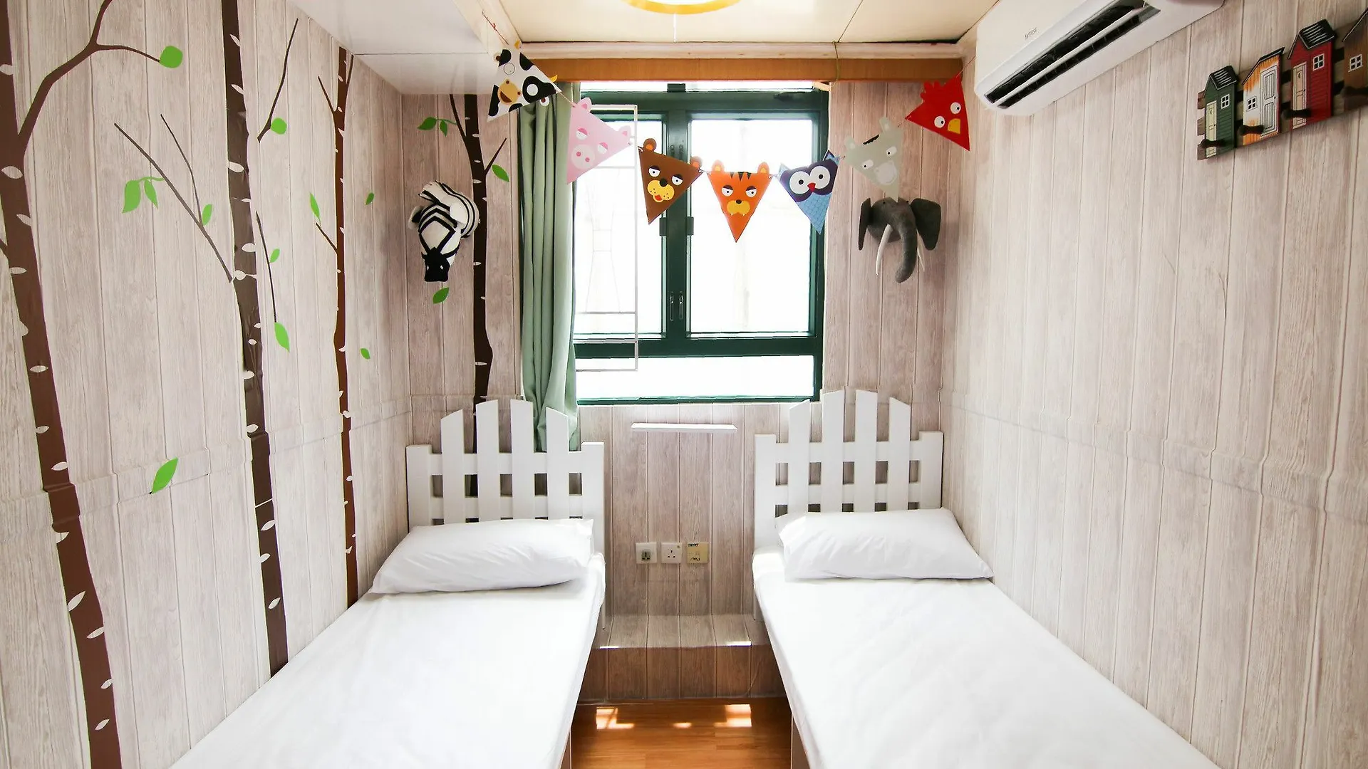Cozy Inn Jordan Station Hong Kong