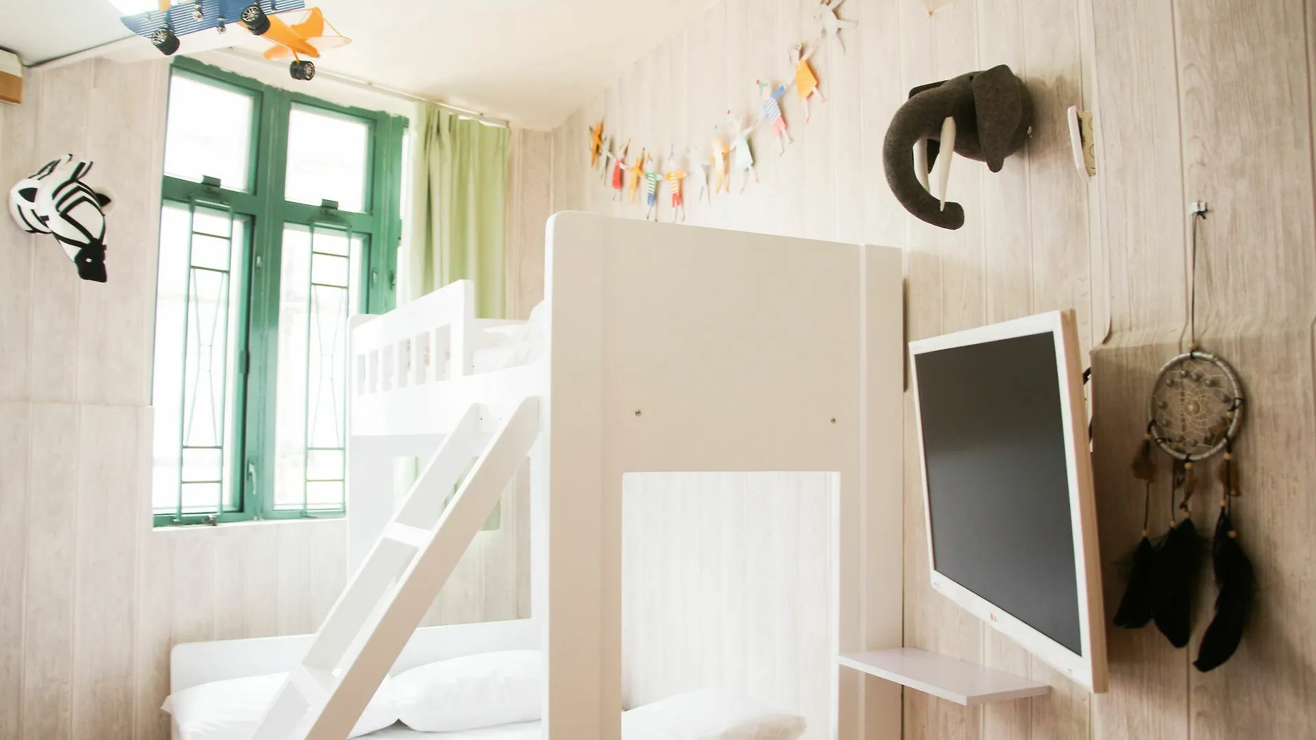 Guest house Cozy Inn Jordan Station Hong Kong